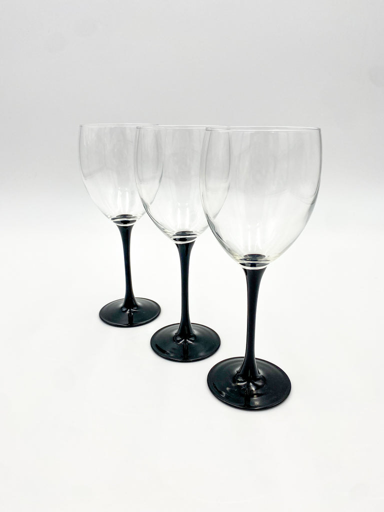 Vintage Luminarc France Black Glass Stem Wine Glasses – The House of Hanover